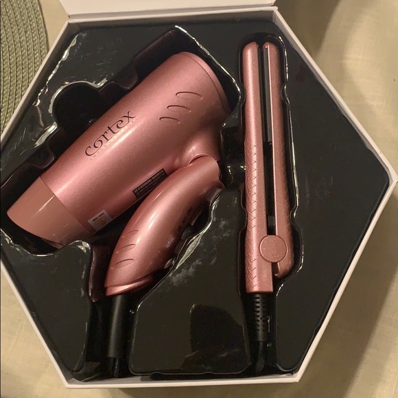 Found one I’m black so I purchased it in black. - Picture 2 of 4